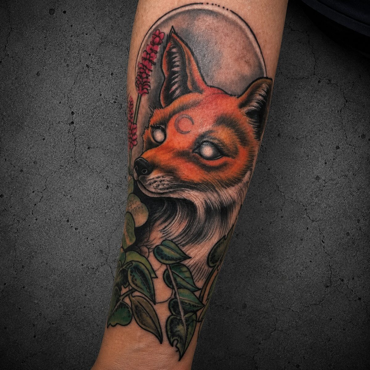 Tatuagem colorida de raposa neotradicional